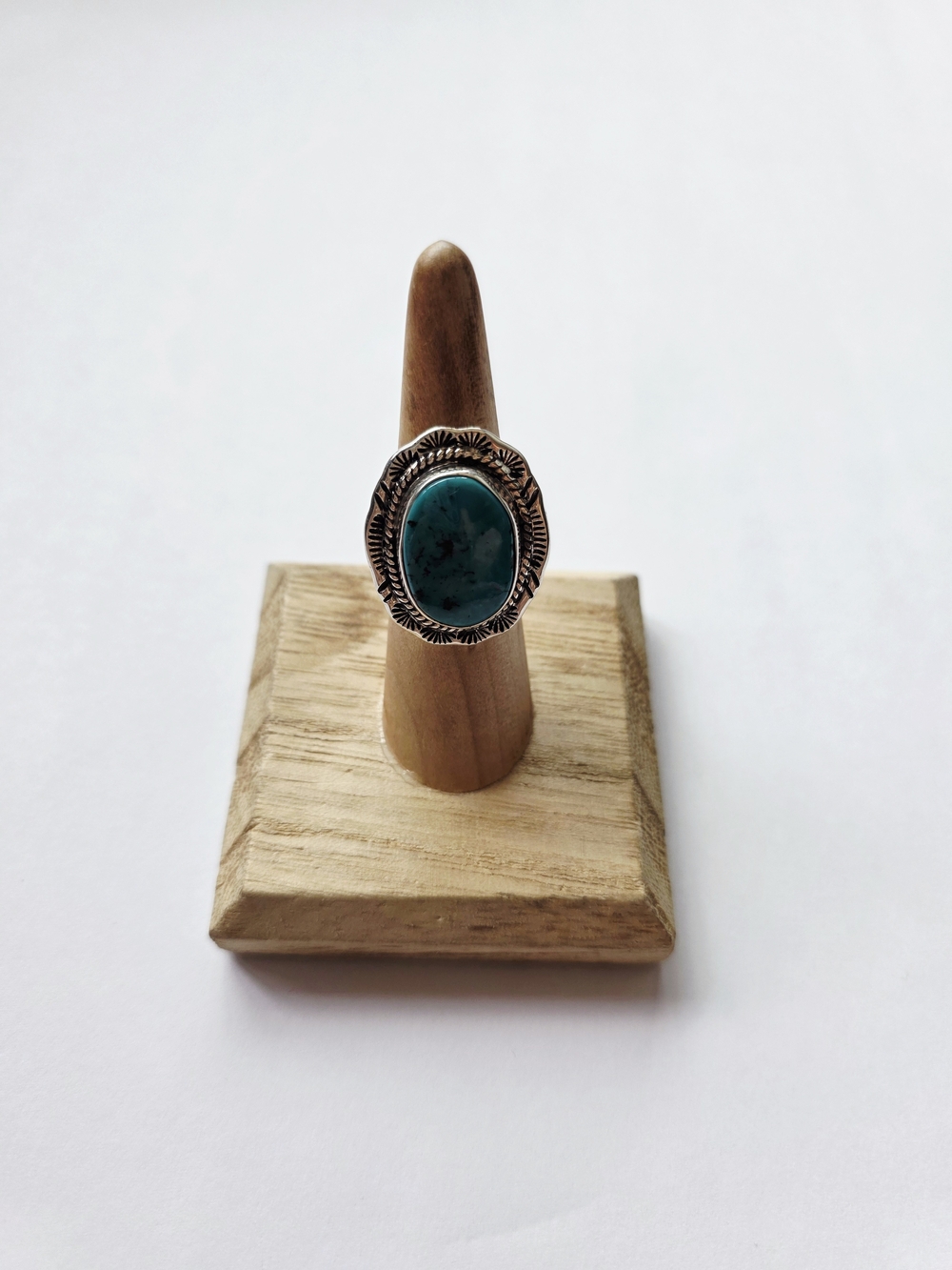 Sterling Silver Turquoise Oval Ring - Kingman Turquoise